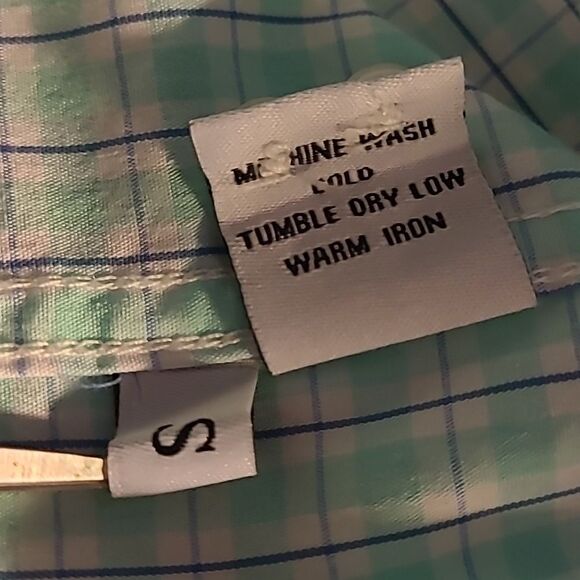 Over under performance  sz S plaid button front and collared shirt - Picture 5 of 9